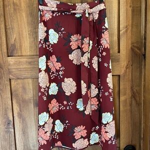 Loft Midi Red flower skirt small